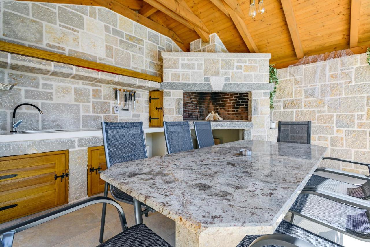Luxury Stone Villa With Pool - Brisevo Esterno foto